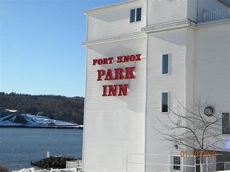fort knox inn bucksport maine.